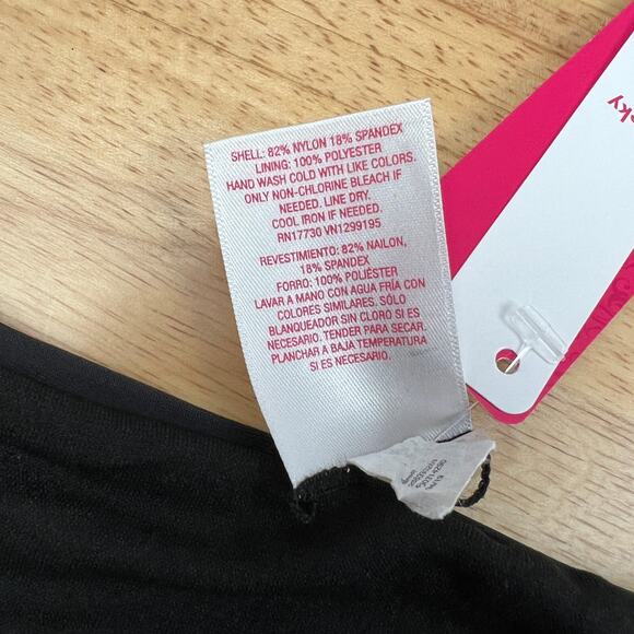 Xhilaration Juniors' Black Cheeky Bikini Swim Bottoms - Size Medium - NWT - Picture 6 of 7